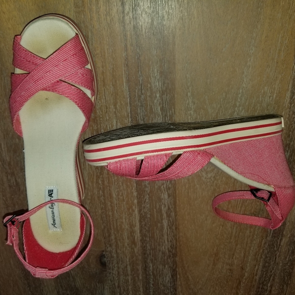 Red Wedge shoes AE 6.5 - Picture 2 of 3